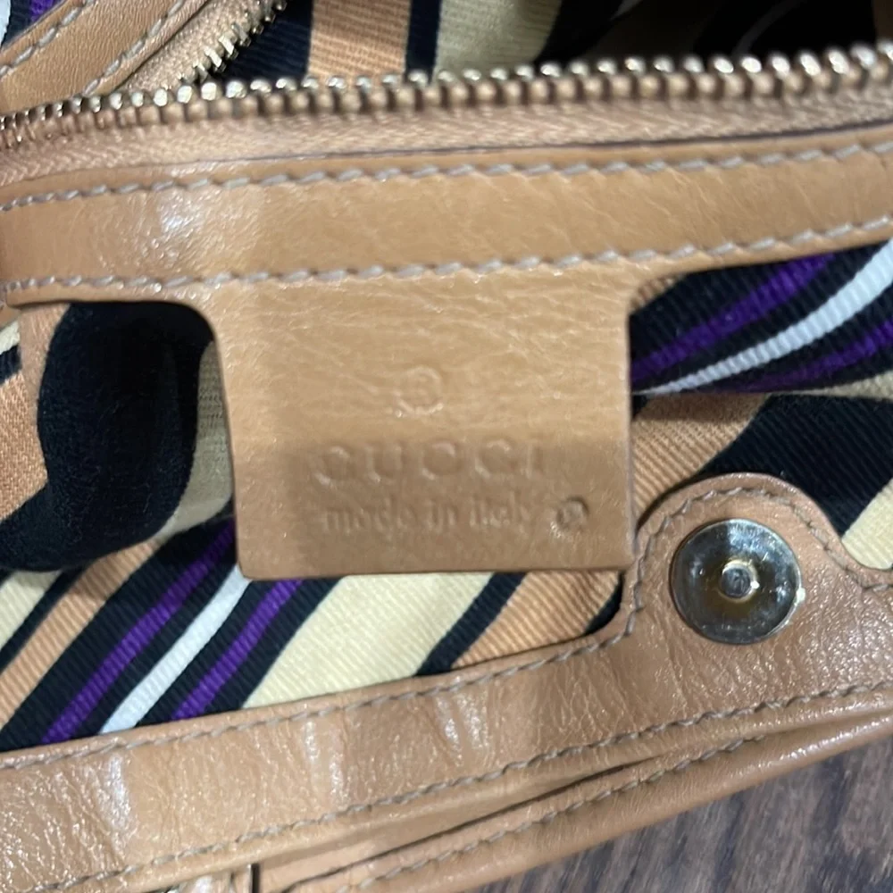 Gucci Tan Leather Hobo - Picture 6 of 12